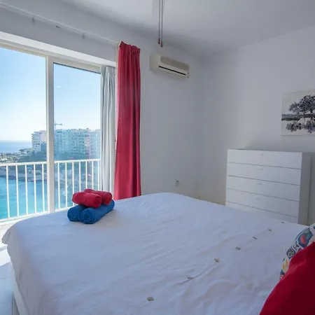 Apartment Tower Road - Bright Seafront 2 Bedroom