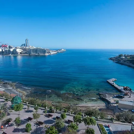Tower Road - Bright Seafront 2 Bedroom Sliema